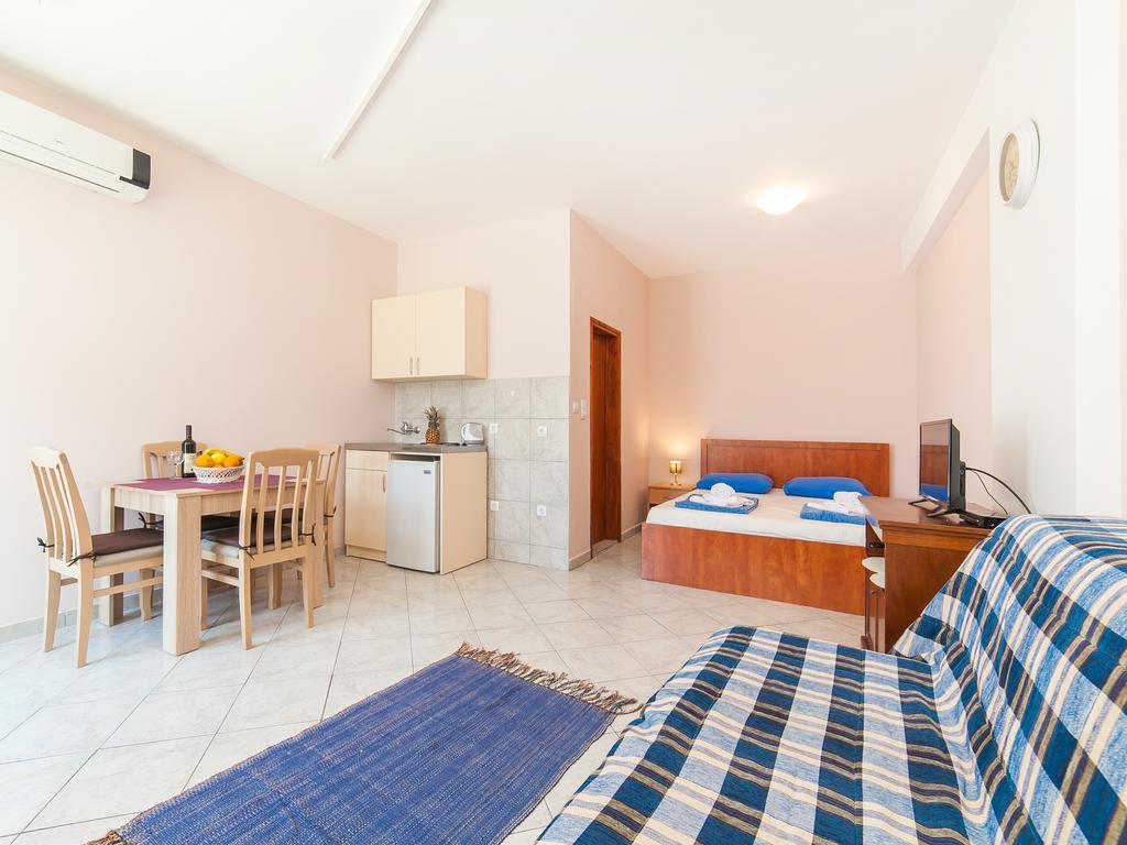 Apartments Vjera Petrovac Eksteriør billede